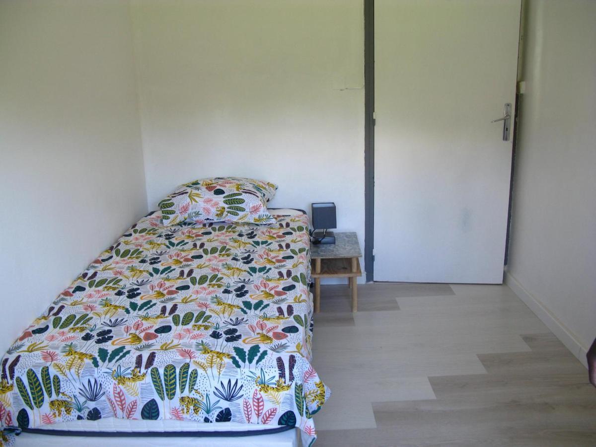 Location& Gites Sarrians Luaran gambar